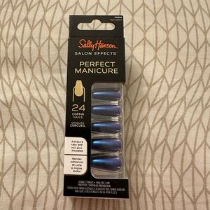 NWT Sally Hansen Press On Nails, METALLIC BLUE COFFIN